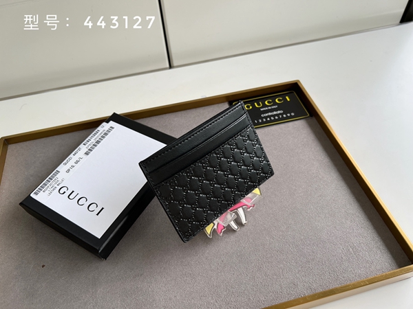 グッチ財布コピー側面デザイン